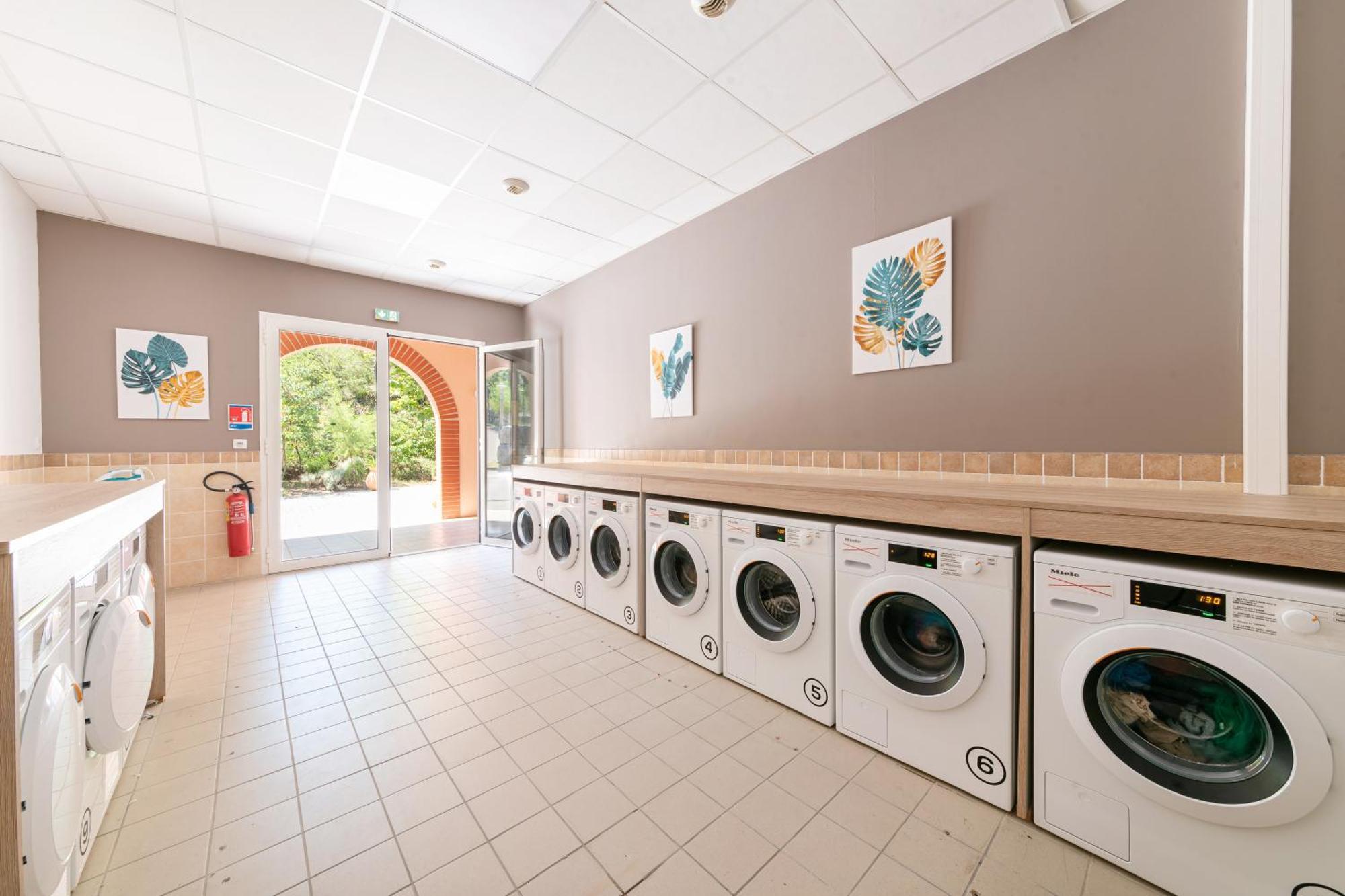 Village Pierre & Vacances Le Rouret กรอส์พิแอร์ ภายนอก รูปภาพ